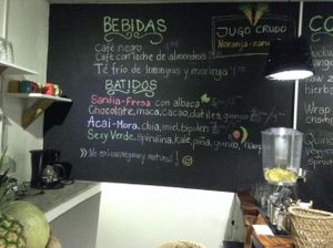 Smoothies and juices at Alma Verde in Pedasi