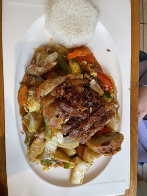 Vegane Ente mit Gemüse  at Well Being II in Cologne