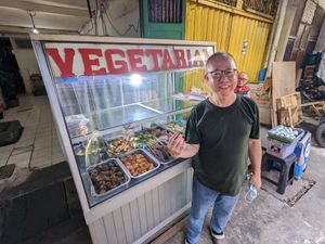 The man himself. Handi. Such a legend. at Vegetarian Restaurant in Jakarta