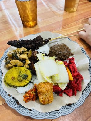 Mixed plate of all options 😍  at Vegetarian Restaurant in Jakarta