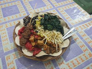 2019-07-09 Just a very cool mixed plate and a very nice owner. at Vegetarian Restaurant in Jakarta