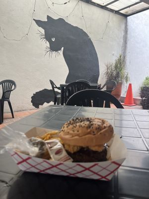 Hamburgues  at VeganMunch in Monterrey