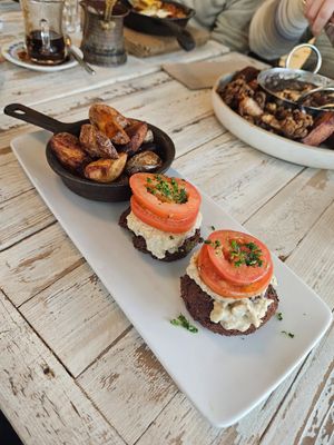 Vegan Benedict at Jamjar - Commercial Dr in Vancouver