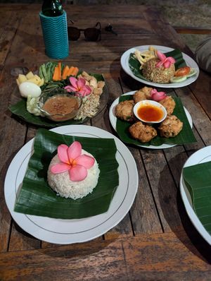 Gado Gado, tempe cakes and fried rice (including egg as BF eats egg) at Coco Beach in 