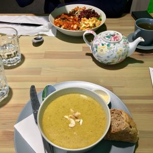 Vegan broccoli soup and vegan veg bowl at Roots Vegetarian Cafe in Lancaster