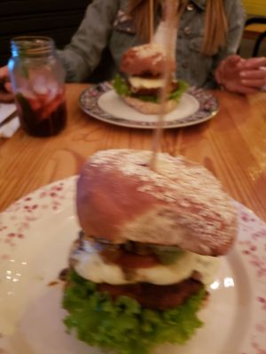 Volvi..que delicia... at Veg Station in Medellin