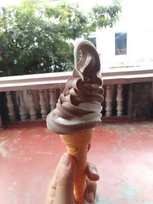 Mixed flavour ice cream at The Soya Centre in Kandy