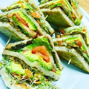 vegan Club at M Cafe in Los Angeles