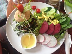 veggie burger at Bubbles Live in Chiang Mai
