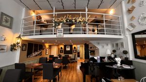 Un Piano Dans La Théière   at Un Piano dans la Theiere in Orleans