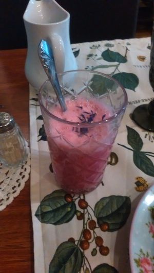 Boisson Rubis : betterave, gingembre at Un Piano dans la Theiere in Orleans