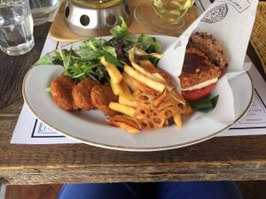 Vegan burger at Organic Table by Lapaz in Tokyo