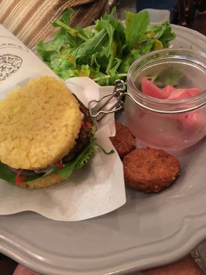 falafel burger with turmeric rice buns at Organic Table by Lapaz in Tokyo
