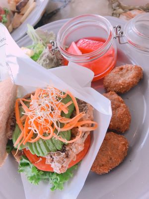 Soy Fillet Avocado Burger with Soy Nappy Nuggets  at Organic Table by Lapaz in Tokyo