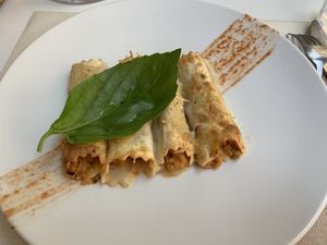 Canelones rellenos de soja texturizada at El Vergel Veggie Restaurant in Tarragona