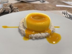 Pastel de coco y mousse de fruta de la pasion (GF) at El Vergel Veggie Restaurant in Tarragona