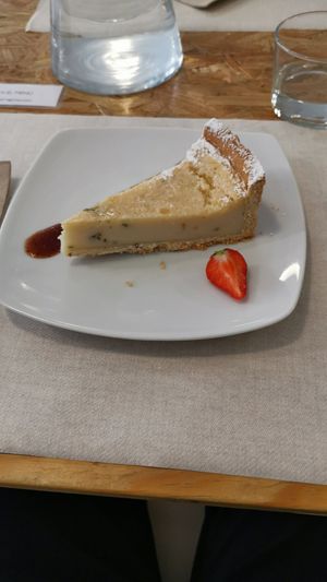 Tarta de queso con composta casera #Veganuary at El Vergel Veggie Restaurant in Tarragona