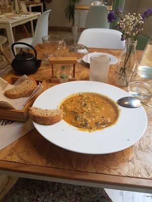 spinach and potato curry  at El Vergel Veggie Restaurant in Tarragona