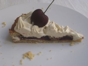 Cherry pie at El Vergel Veggie Restaurant in Tarragona