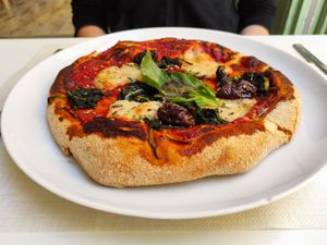 Pizza at El Vergel Veggie Restaurant in Tarragona