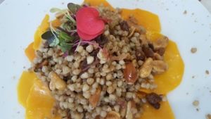 Trigo Bulgaria con calabaza asada y frutos secos  at El Vergel Veggie Restaurant in Tarragona