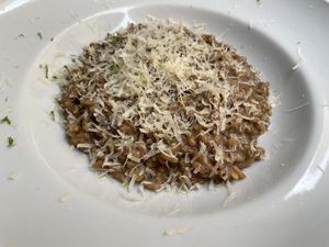 Risotto de ajos negros  at El Vergel Veggie Restaurant in Tarragona