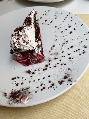 Tarta de chocolate con frutos rojos  at El Vergel Veggie Restaurant in Tarragona