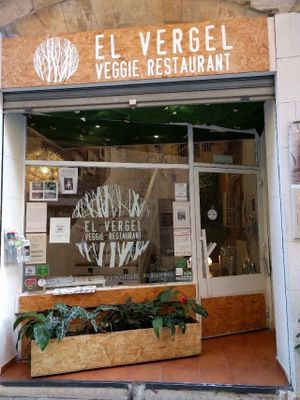 Street view at El Vergel Veggie Restaurant in Tarragona