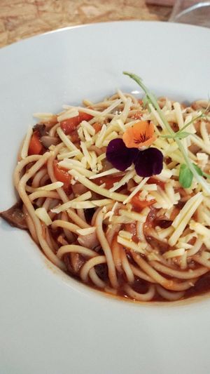 Espaguetis at El Vergel Veggie Restaurant in Tarragona