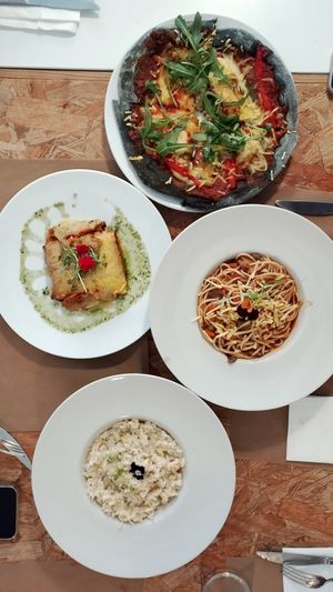 Plats principals at El Vergel Veggie Restaurant in Tarragona