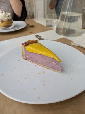 Blueberries cheesecake at El Vergel Veggie Restaurant in Tarragona