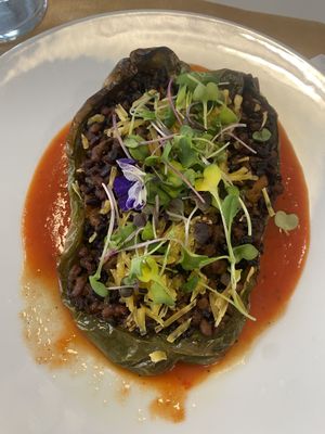 Paprika mit Reis-‚Hack‘ Füllung  at El Vergel Veggie Restaurant in Tarragona