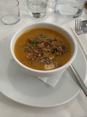 Crema de calabaza y boniato  at El Vergel Veggie Restaurant in Tarragona