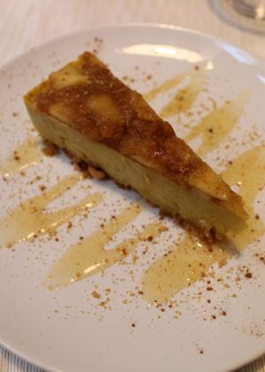 Apple & lemon cake at El Vergel Veggie Restaurant in Tarragona