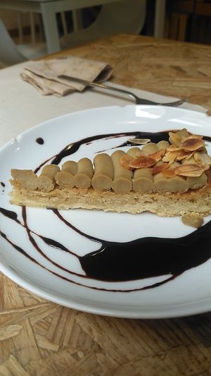 postre de almendras at El Vergel Veggie Restaurant in Tarragona