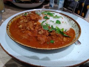 Paprika-Gulasch ungarisch at My Heart Beats Vegan in Karlsruhe