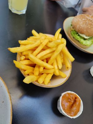 Fries at My Heart Beats Vegan in Karlsruhe