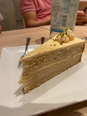 Mango Kuchen  at My Heart Beats Vegan in Karlsruhe