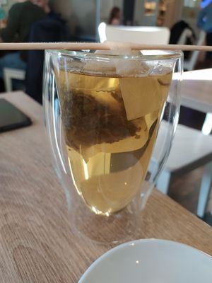 Green jasmine tea at My Heart Beats Vegan in Karlsruhe
