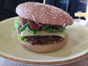 Mamma mia burger with beyond patty at My Heart Beats Vegan in Karlsruhe