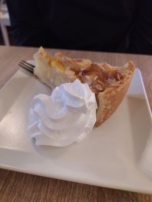 Apple cake at My Heart Beats Vegan in Karlsruhe