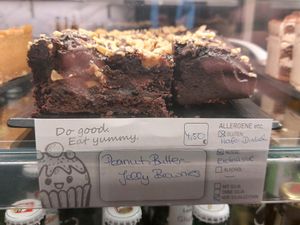 Peanut butter jelly brownie at My Heart Beats Vegan in Karlsruhe