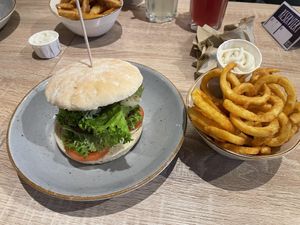 Carolina BBQ Burger with curly fries and maio  at My Heart Beats Vegan in Karlsruhe