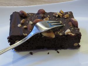 Mandel Brownie at My Heart Beats Vegan in Karlsruhe