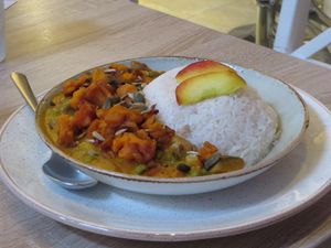 Suesskartoffel Curry at My Heart Beats Vegan in Karlsruhe