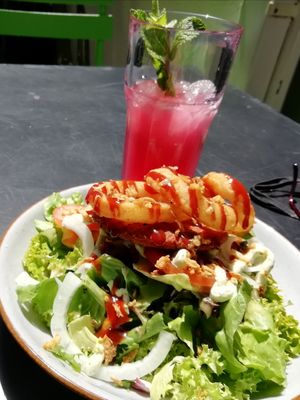 Carolins BBQ Burger ohne Bun at My Heart Beats Vegan in Karlsruhe