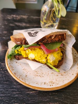 Scrambled tofu sandwich at Fern & Fika in Stockholm