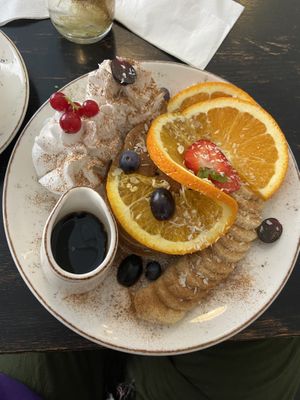 Maple and cinnamon pancakes - exquisite! 🥰  at Fern & Fika in Stockholm