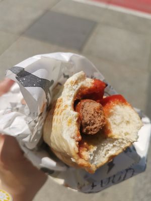 Hot dog at Front Food in Linz