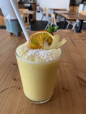 Pineapple/orange shake: quite good, but a bit watery at GYS - Voorstraat in Utrecht